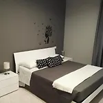 Black-and-white Bed & Breakfast 4*