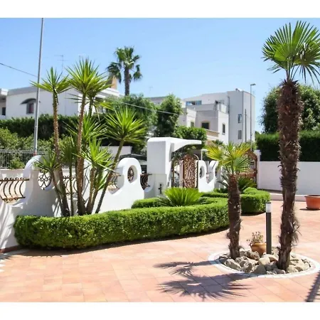 فندق مبيت وإفطار Black-and-white