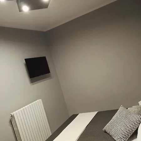 Black-and-white 4* Gallipoli