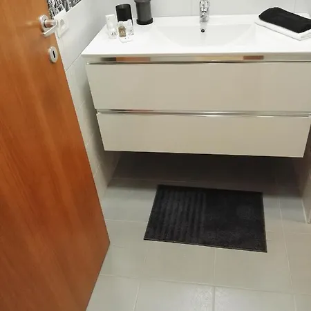 Black-and-white Bed & Breakfast 3*