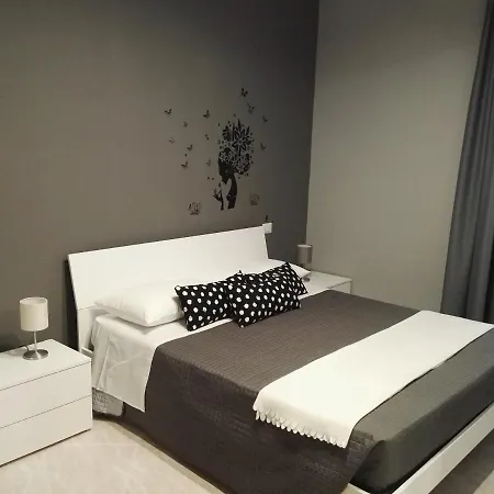 Black-and-white Bed & Breakfast 3*