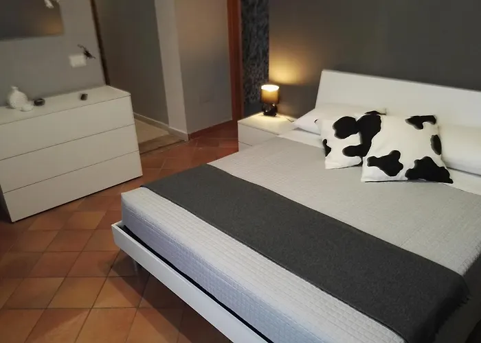 Black-and-white 4* Gallipoli