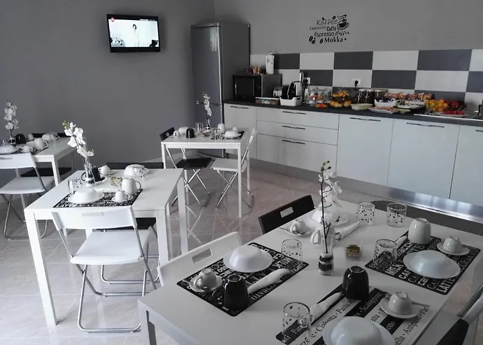 Black-and-white 4* Gallipoli