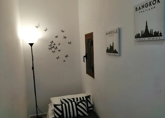 Black-and-white Bed & Breakfast 4*