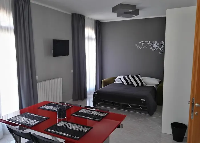 Black-and-white Gallipoli